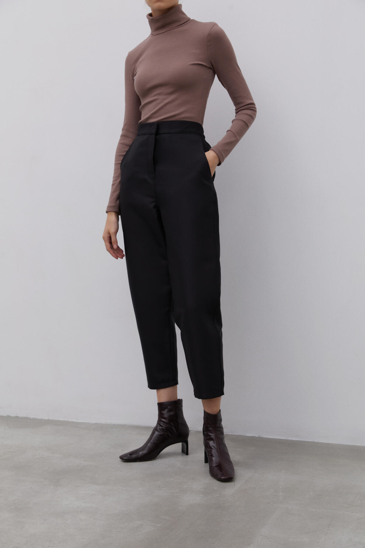 CANVAS WAISTED BASIC TROUSERS