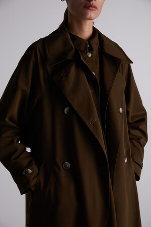 
LONG TRENCH COAT WITH DOUBLE CLOSING BUTTONS - Thumbnail